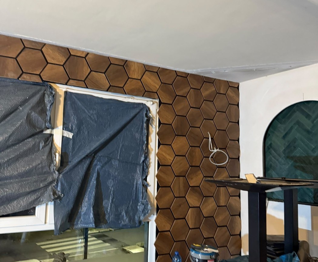 Geometrische Wandgestaltung
